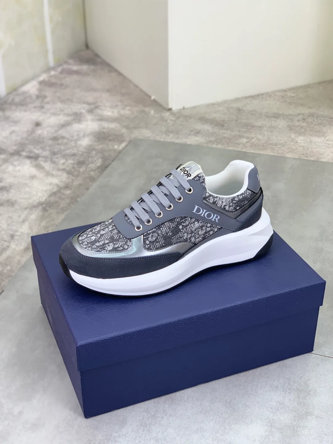Men's Men's Shoes💰P420💰[New Style]🆘[Dior] 2025 Dior Original Lace-up Low-top Men's Shoes Classic casual shoes🔥This model is the official flagship model, with high quality and made by famous original designers. It is made of high-quality cowhide with original materials➕comfortable and breathable mesh lining➕pigskin insole. The perfect last shape and generous and fashionable design have attracted many consumers. Suitable for drivers to drive🚗. What you want is the best quality in the market. Color 4️⃣Code number: 38--44 (45 customized)